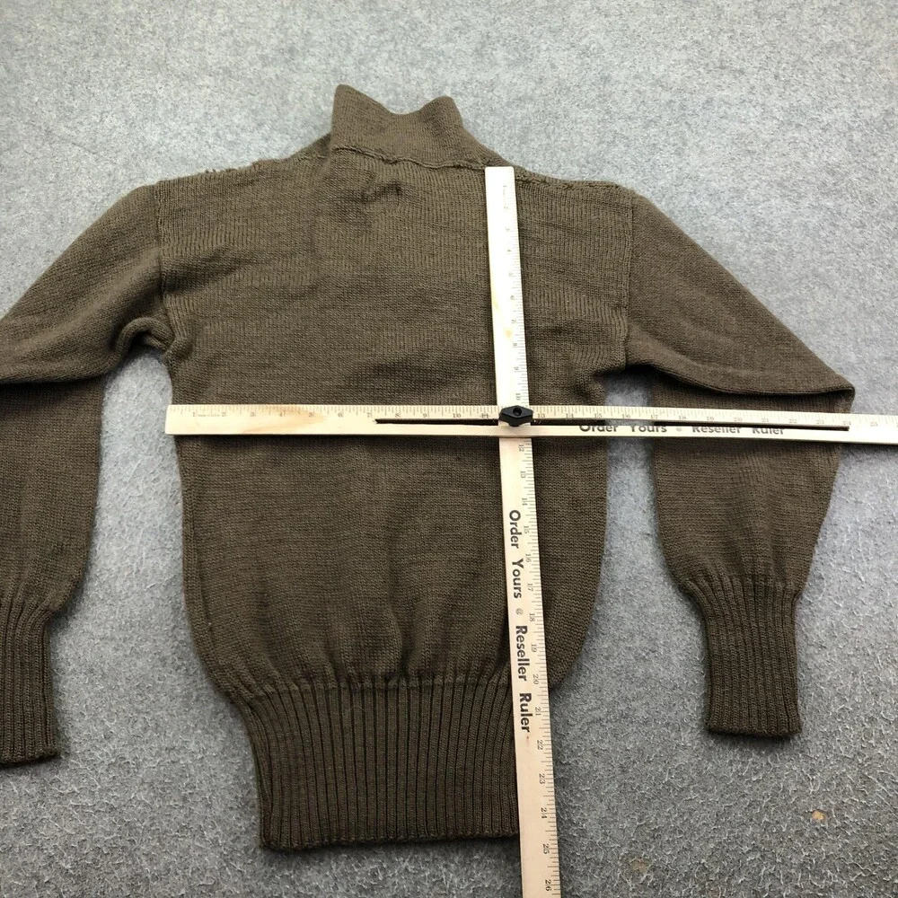 Unbranded vintage military